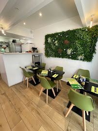Atmosphère du Restaurant japonais Green Star Sushi à Paris - n°1