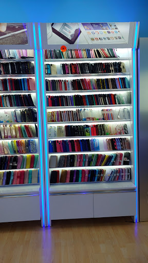 Mobile Phone Repair Shop «iFixandRepair», reviews and photos, 5135 W Alabama St, Houston, TX 77056, USA