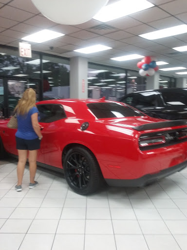 Car Dealer «Bayside Chrysler Jeep Dodge», reviews and photos, 21219 Northern Blvd, Bayside, NY 11361, USA