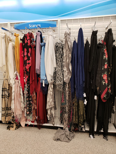 Clothing Store «Ross Dress for Less», reviews and photos, 340 W Kettleman Ln, Lodi, CA 95240, USA