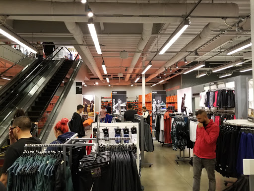 Clothing Store «Nike Factory Store», reviews and photos, 100 Citadel Drive #561, Los Angeles, CA 90040, USA
