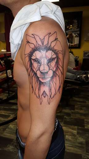 Tattoo Shop «Queen City Classic Tattoos», reviews and photos, 1323 Wabash Ave, Terre Haute, IN 47807, USA