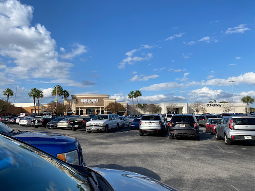 Book Store «Barnes & Noble», reviews and photos, 451 E Altamonte Dr, Altamonte Springs, FL 32701, USA