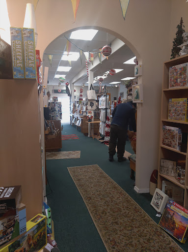 Used Book Store «Time Enough Books», reviews and photos, 157 Howerton Ave SE # A, Ilwaco, WA 98624, USA