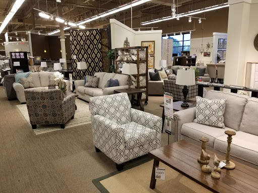 Furniture Store «Ashley HomeStore», reviews and photos, 905 Perimeter Dr, Schaumburg, IL 60173, USA