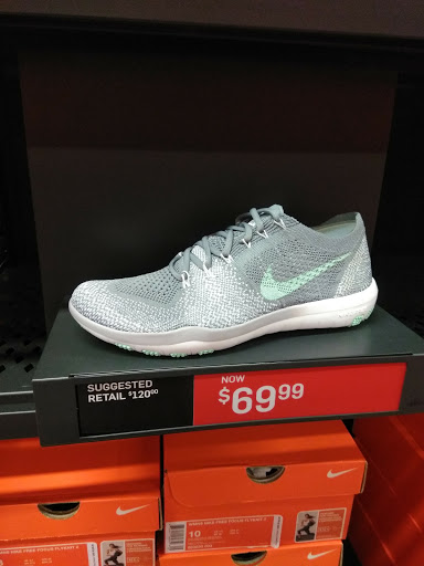 Shopping Mall «Midtown Village», reviews and photos, 1800 McFarland Blvd E, Tuscaloosa, AL 35404, USA