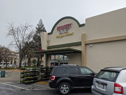 Grocery Store «Grocery Outlet Bargain Market», reviews and photos, 1833 Broadway, Redwood City, CA 94063, USA