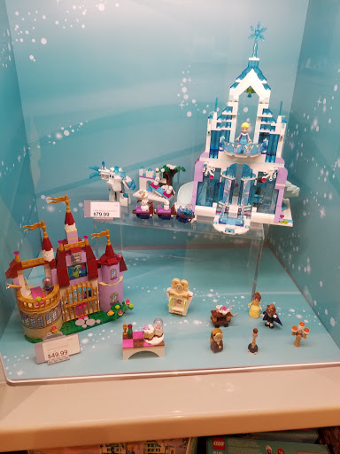 Toy Store «The LEGO Store», reviews and photos, 55 W County Center Dr, Des Peres, MO 63131, USA