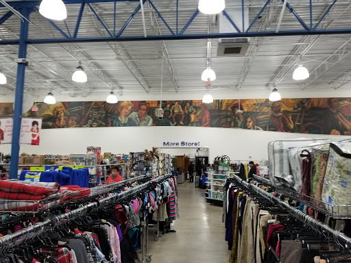 Thrift Store «Goodwill Wesley Chapel Superstore», reviews and photos, 2390 Willow Oak Dr, Wesley Chapel, FL 33544, USA