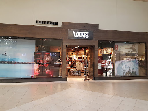 Shoe Store «Vans», reviews and photos, 9125 W Atlantic Blvd, Coral Springs, FL 33071, USA