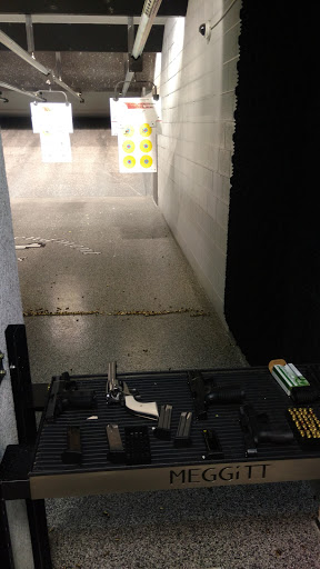 Gun Shop «Second Amendment Sports», reviews and photos, 3705 W Elm St, McHenry, IL 60050, USA