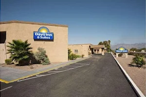 Days Inn & Suites by Wyndham Tucson AZ image