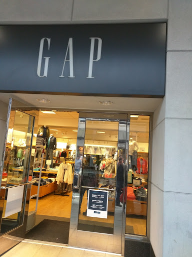 Clothing Store «Gap», reviews and photos, 7430 164th Ave NE, Redmond, WA 98052, USA