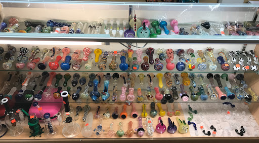 Tobacco Shop «Pioneer Smoke Shop», reviews and photos, 313 1st Avenue South, Seattle, WA 98104, USA