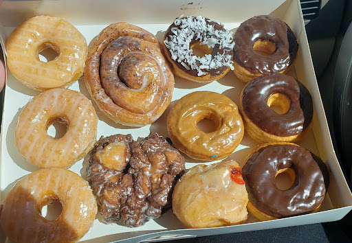 Donut Shop «Southern Maid Donut Shop», reviews and photos, 12331 Will Clayton Pkwy, Humble, TX 77346, USA