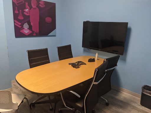 Office Furniture Store «Office Liquidation Inc», reviews and photos, 1038 Arlington St, Orlando, FL 32805, USA