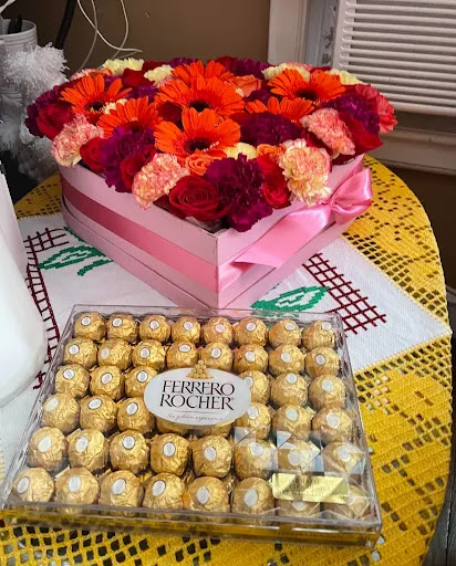 Flower Designer «Secret garden flowers shop», reviews and photos, 3910 W 71st St, Chicago, IL 60629, USA