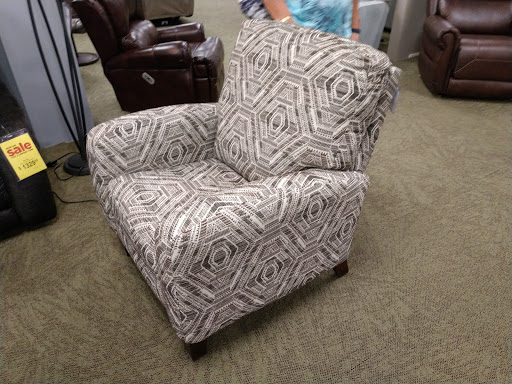 Furniture Store «Raymour & Flanigan Furniture and Mattress Store», reviews and photos, 2795 Richmond Ave, Staten Island, NY 10314, USA