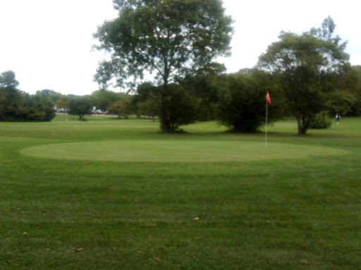 Public Golf Course «Lake Park Golf Course», reviews and photos, 3133 E Newberry Blvd, Milwaukee, WI 53211, USA
