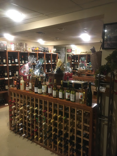 Wine Store «Wine Vine», reviews and photos, 142 Highland St, Worcester, MA 01609, USA