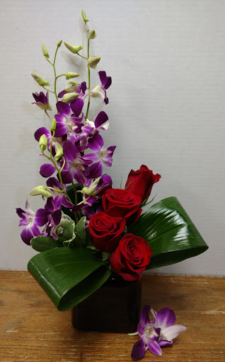 Florist «Candlelight & Roses Flowers», reviews and photos, 306 Boston Rd #3, North Billerica, MA 01862, USA