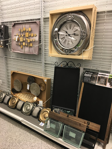 Clothing Store «Ross Dress for Less», reviews and photos, 151 N McDowell Blvd, Petaluma, CA 94954, USA