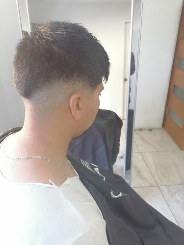 PREMIUM BARBERSHOP ESMERALDA (DANY) - Colina