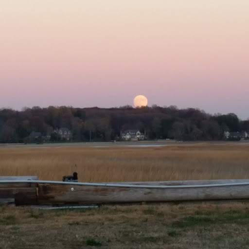Park «West Harbor Beach Memorial Park - Village Of Bayville», reviews and photos, 10 West Harbour Drive, Bayville, NY 11709, USA