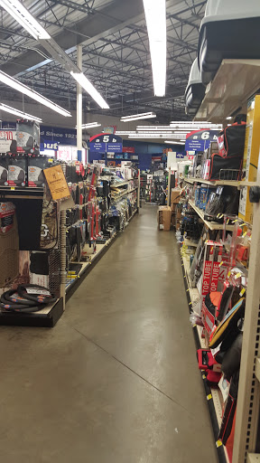 Auto Parts Store «Pep Boys Auto Parts & Service», reviews and photos, 1052 Stelton Rd, Piscataway Township, NJ 08854, USA