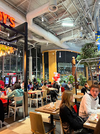 Atmosphère du Restaurant halal Brendy's Café La Défense à Puteaux - n°15