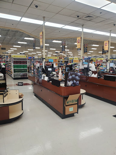 Supermarket «Price Chopper», reviews and photos, 2515 Erie Blvd E, Syracuse, NY 13224, USA