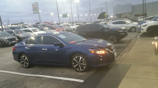Car Dealer «Chrysler Jeep Dodge City of McKinney», reviews and photos, 700 S Central Expy, McKinney, TX 75070, USA