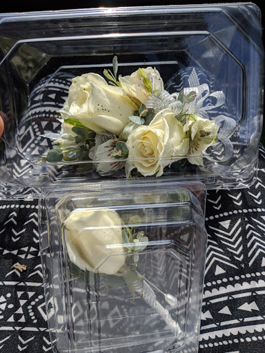 Florist «Grassis Flowers & Gifts», reviews and photos, 3602 Center St, Tacoma, WA 98409, USA