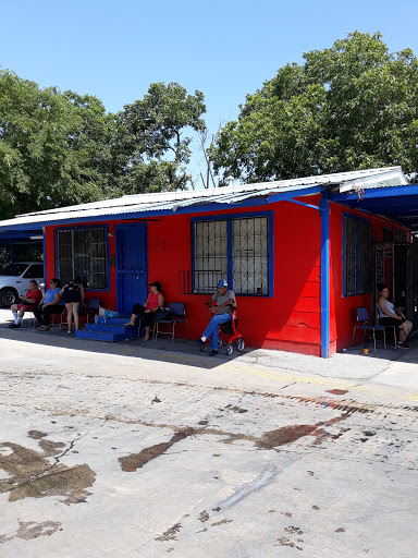 Car Wash «Felix Carwash», reviews and photos, 2203 W Commerce St, San Antonio, TX 78207, USA