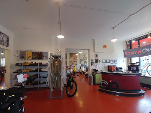 Motor Scooter Dealer «Metro Scooter», reviews and photos, 3716 Montgomery Rd, Cincinnati, OH 45207, USA