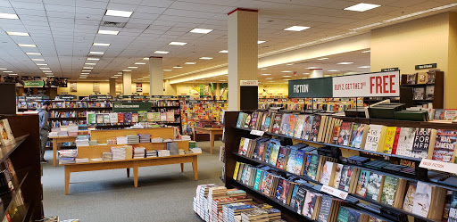 Book Store «Barnes & Noble», reviews and photos, 297 Oakbrook Center, Oak Brook, IL 60523, USA