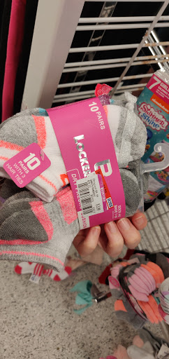 Clothing Store «Ross Dress for Less», reviews and photos, 3201 Eastway Dr, Charlotte, NC 28205, USA