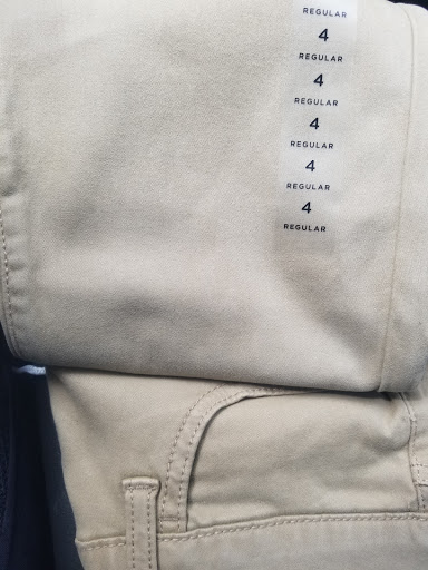 Clothing Store «American Eagle Outfitters», reviews and photos, 555 N Alafaya Trail, Orlando, FL 32828, USA