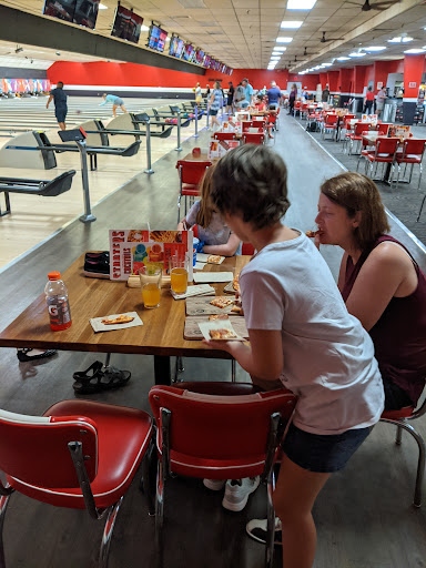 Bowling Alley «AMF Leesburg Lanes», reviews and photos, 2813 W Main St, Leesburg, FL 34748, USA