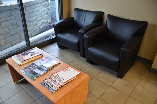 Car Dealer «Roberts Toyota», reviews and photos, 1027 Nashville Hwy, Columbia, TN 38401, USA