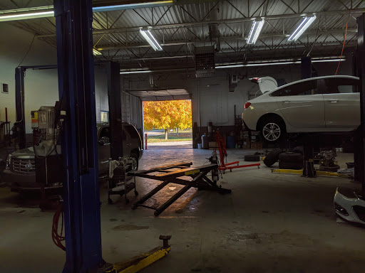 Auto Repair Shop «Tire One Auto», reviews and photos, 32418 W 8 Mile Rd, Farmington, MI 48336, USA