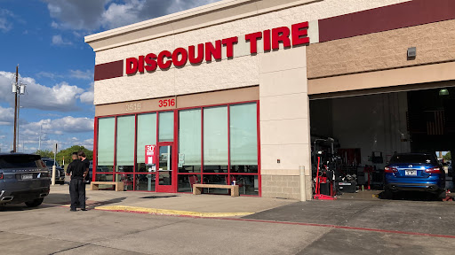 Discount Tire Store - Irving, TX, 3516 W Airport Fwy, Irving, TX 75062, USA, 