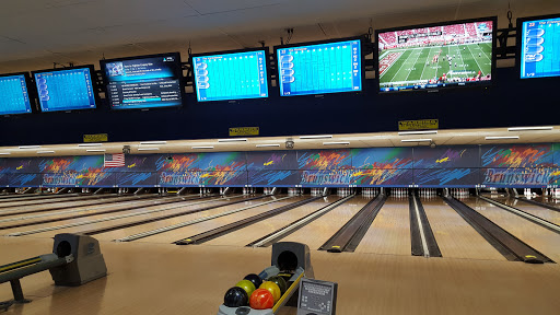 Bowling Alley «Brunswick Zone Thousand Oaks Bowl», reviews and photos, 4330 Thousand Oaks, San Antonio, TX 78217, USA