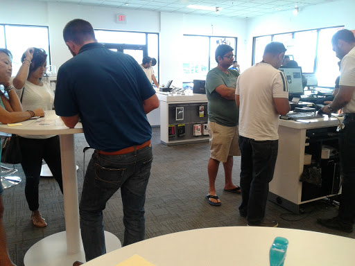 Cell Phone Store «AT&T Authorized Retailer - Hurstbourne Pkwy», reviews and photos, 1890 S Hurstbourne Pkwy Ste 1, Louisville, KY 40220, USA