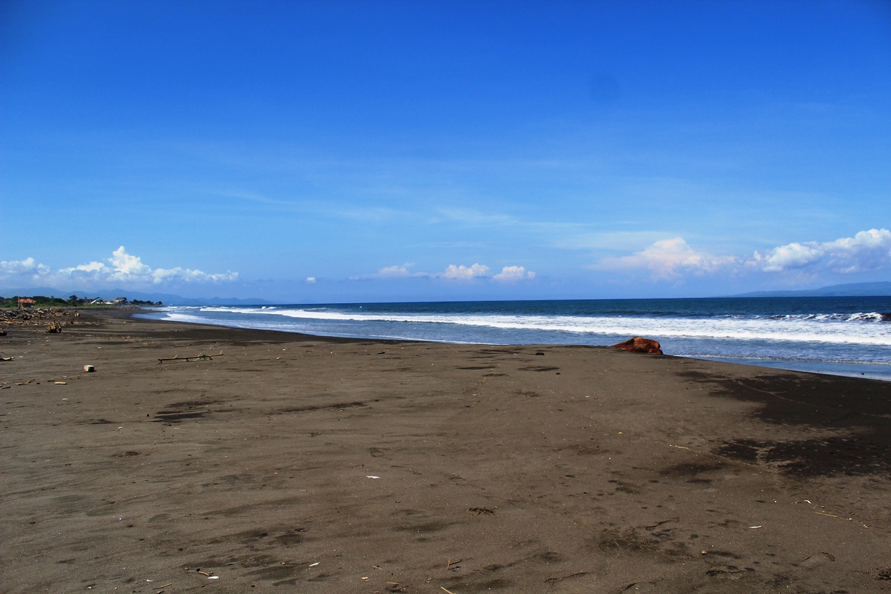 Foto von Biaung Beach mit etwas sauber Sauberkeitsgrad