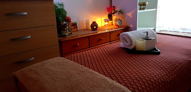 Reviews of Sainam Massage Therapy Highbury Park in London - Massage therapist