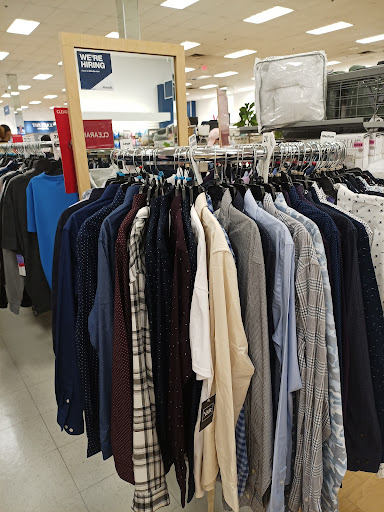 Department Store «Marshalls», reviews and photos, 8 Allstate Rd, Dorchester, MA 02125, USA