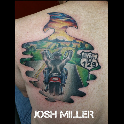 Tattoo Shop «Thriller Ink», reviews and photos, 707 N Reynolds Rd, Toledo, OH 43615, USA