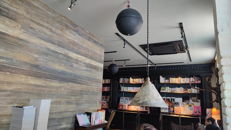 TABiLiON COFFEE & BOOKS