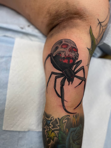 Tattoo Shop «Live Canvas Tattoo Parlour», reviews and photos, 434 Belle Terre Blvd, Laplace, LA 70068, USA